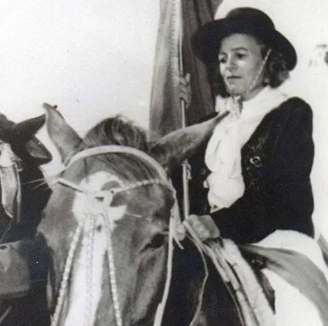 Ana-Beker-2-e1727879442540