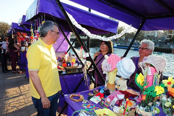 35467_1982014_zamoras