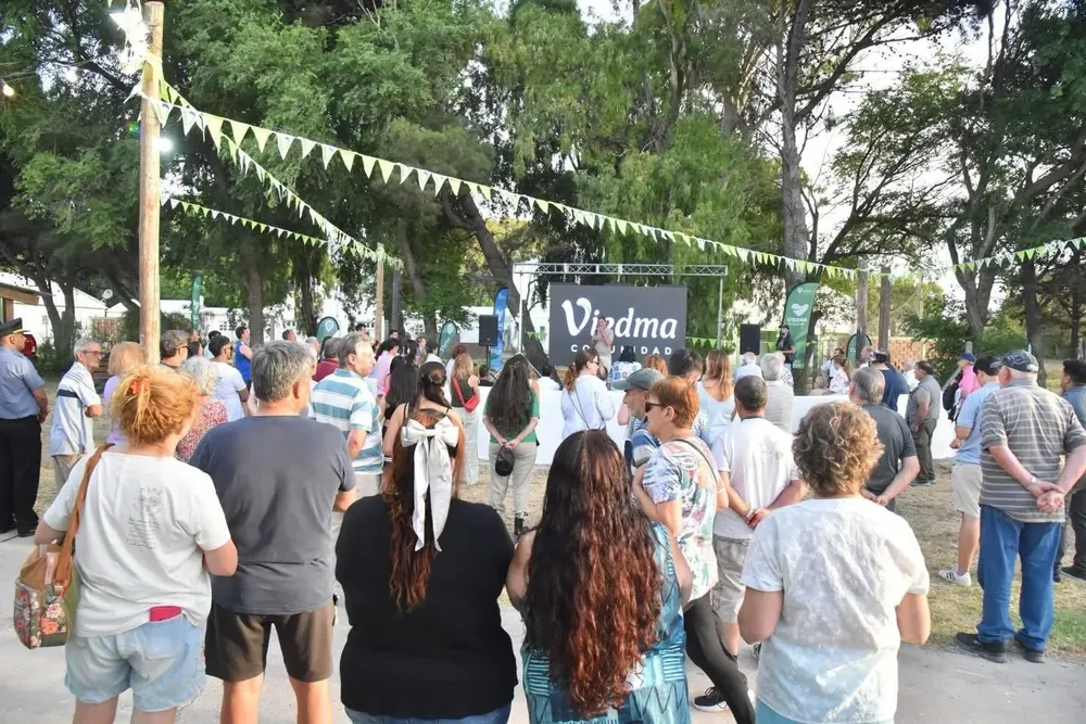 WhatsApp-Image-2025-12-15-at-08