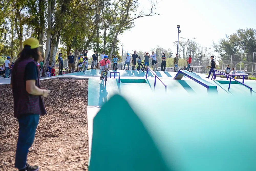 379592484_848562883303702_2827343089032166193_n