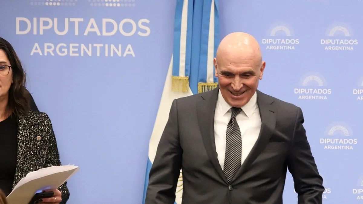 jose-luis-espert-miembro-la-camara-diputados-argentina-comision-diputados-ley-bases