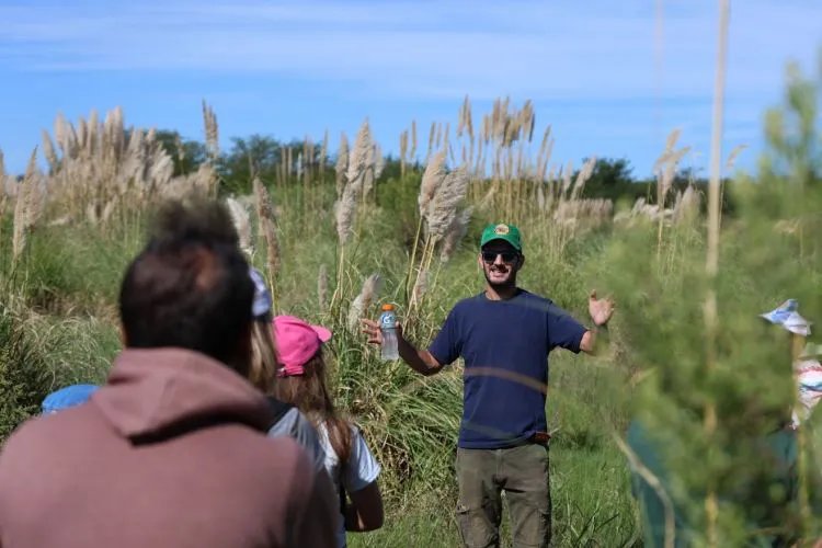 Caminata Noctura bajo la luna llena en la Reserva Natural Municipal Arroyo Balta