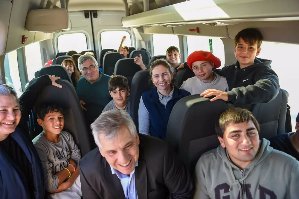 minibuses y usina (13)