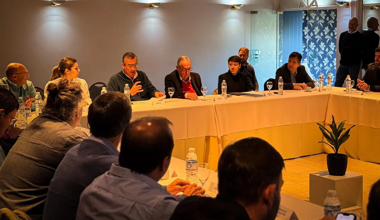 multimedia.normal.9148e3aa853eccc8.bm9ybWFsLndlYnA=