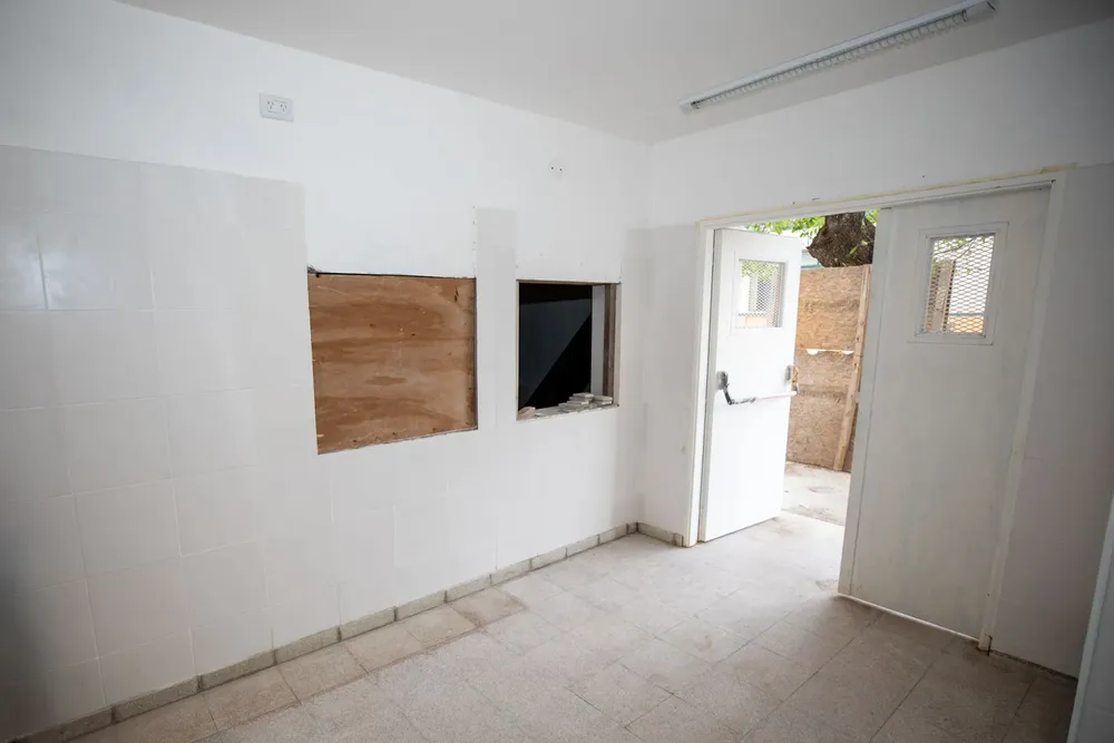 Carlos Balor recorrió la ampliación del Centro de Salud N° 17 (3)