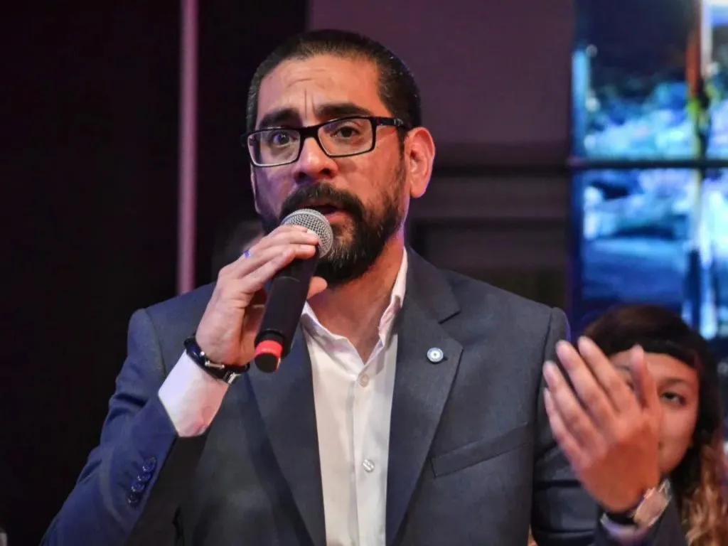 393938155_10231425601280489_882424345941553937_n-1-scaled