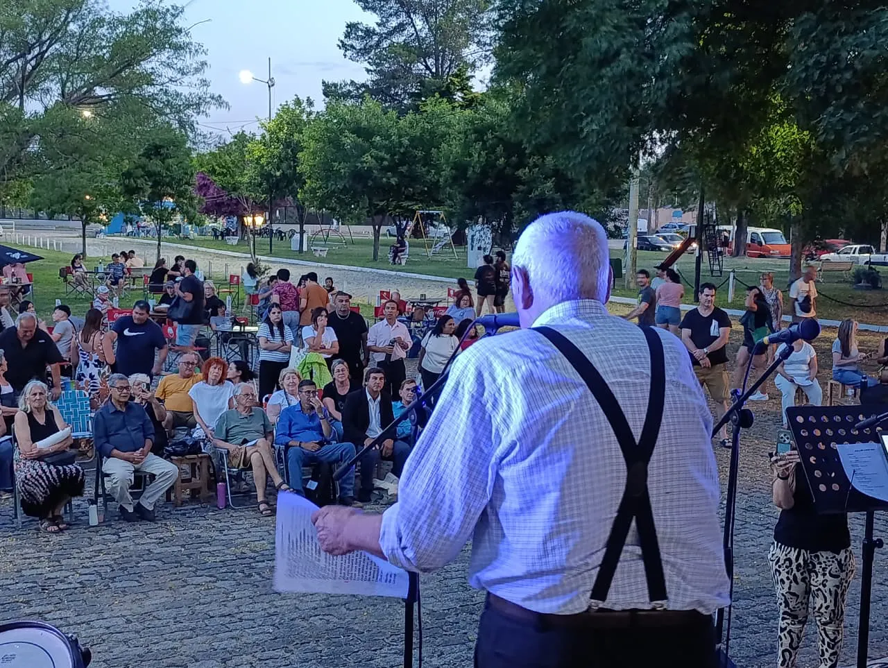 Mercado Raíz - Taller de Canto 5