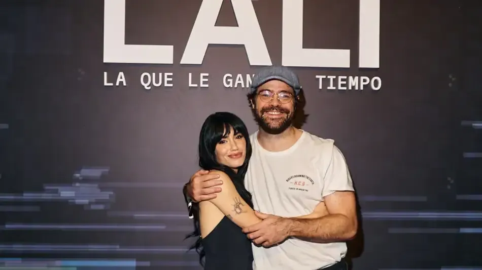 lali-esposito-y-peter-lanzani-2148091