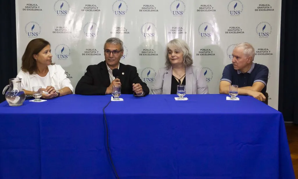 2025-02-26-Conferencia-de-Prensa-Tec.-en-Petroleo_26-1024x617