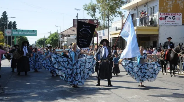 EE-desfile-centros-tradicionalistas-2015