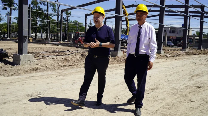 Empresa-china-696x389