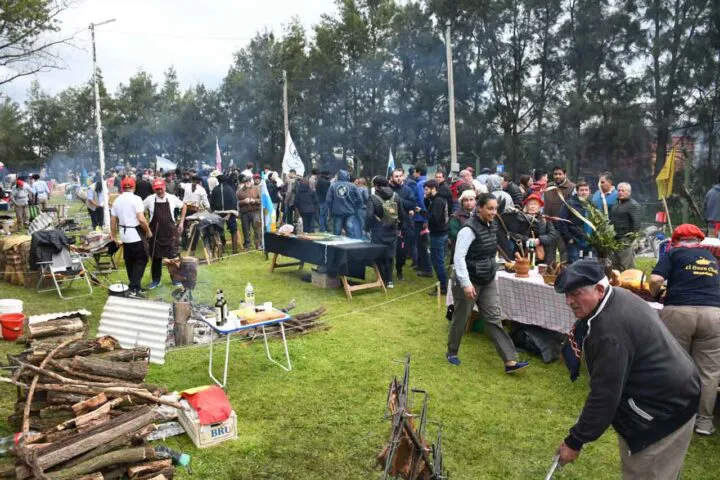 2°-Segunda-Fiesta-Zonal-del-Asado-Criollo-1-720x480