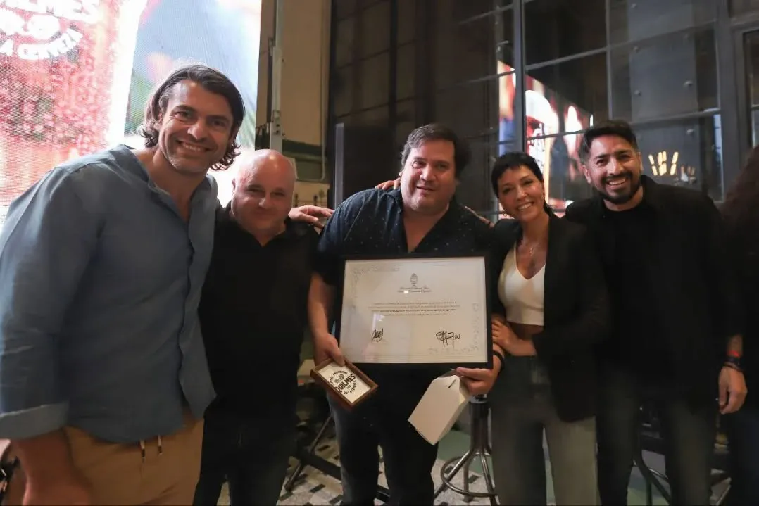 570549794_18415625431115942_8101893015938940894_n