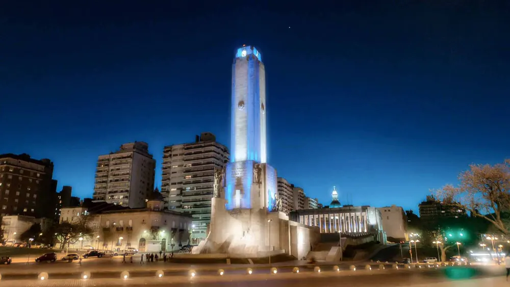 20.6 20_junio_monumento