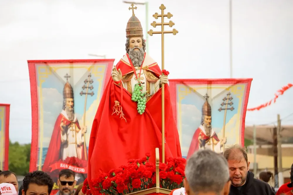 WhatsApp Image 2025-12-15 at 08.31.00