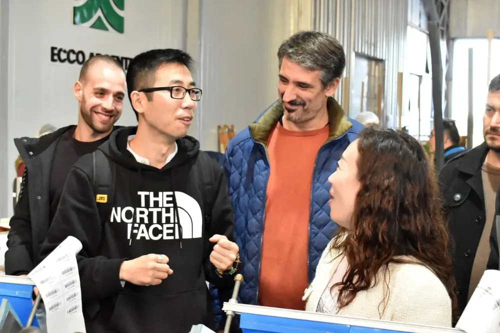 MGA - Visita Delegación China a Planta Kiwi - 07 Junio 2025 c