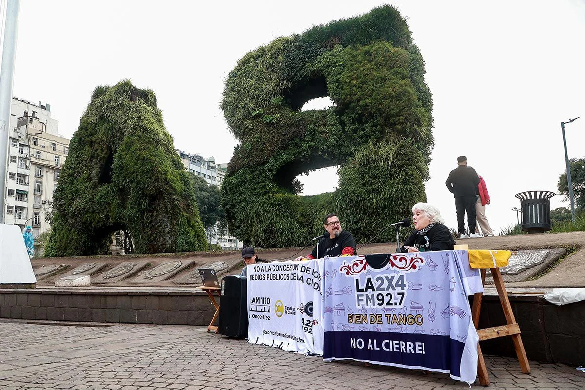 acto-no-al-cierre-de-medios-publicos-de-caba-2