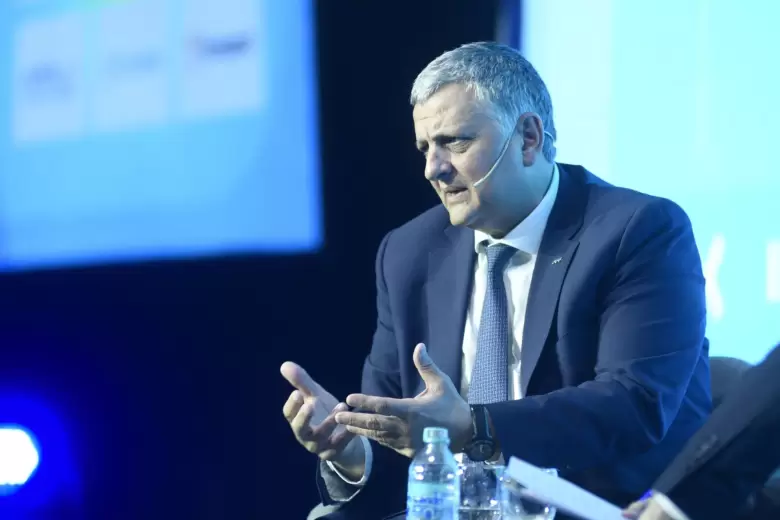 68f114d1f15f9__780x780