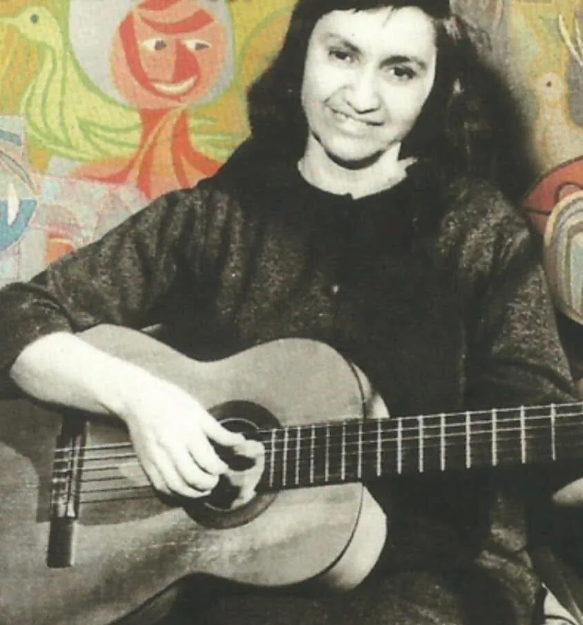 5.2 Violeta del Carmen Parra Sandoval 3