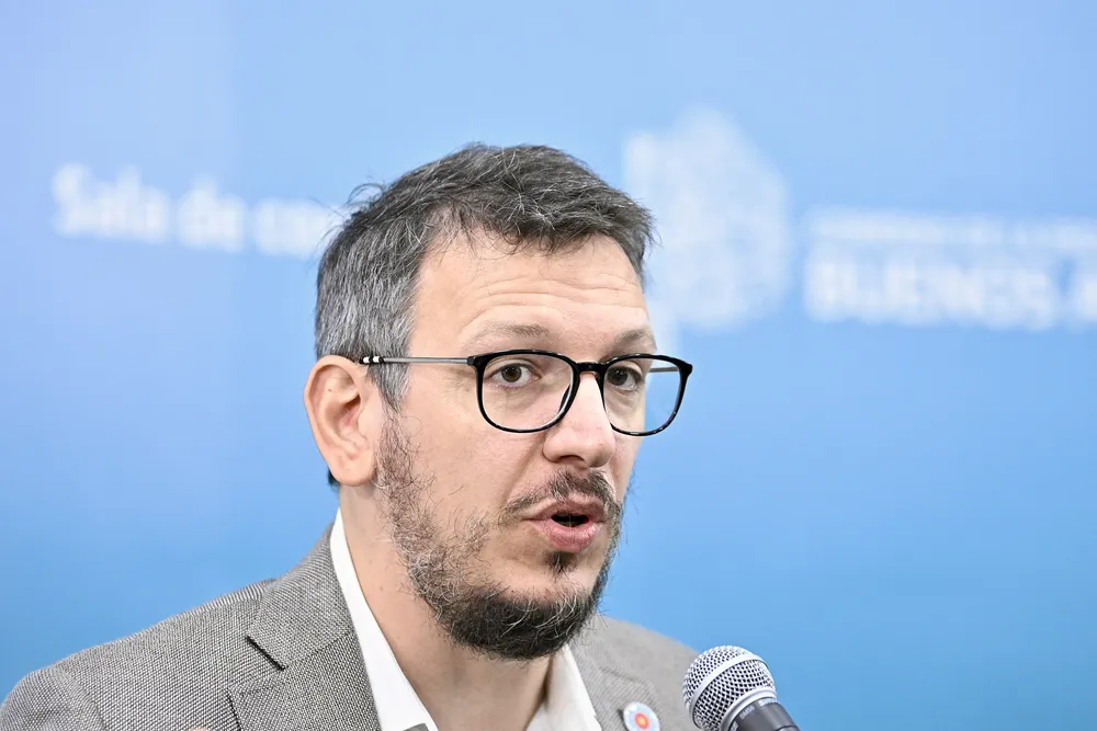 25-11-10 10-00-34 3721