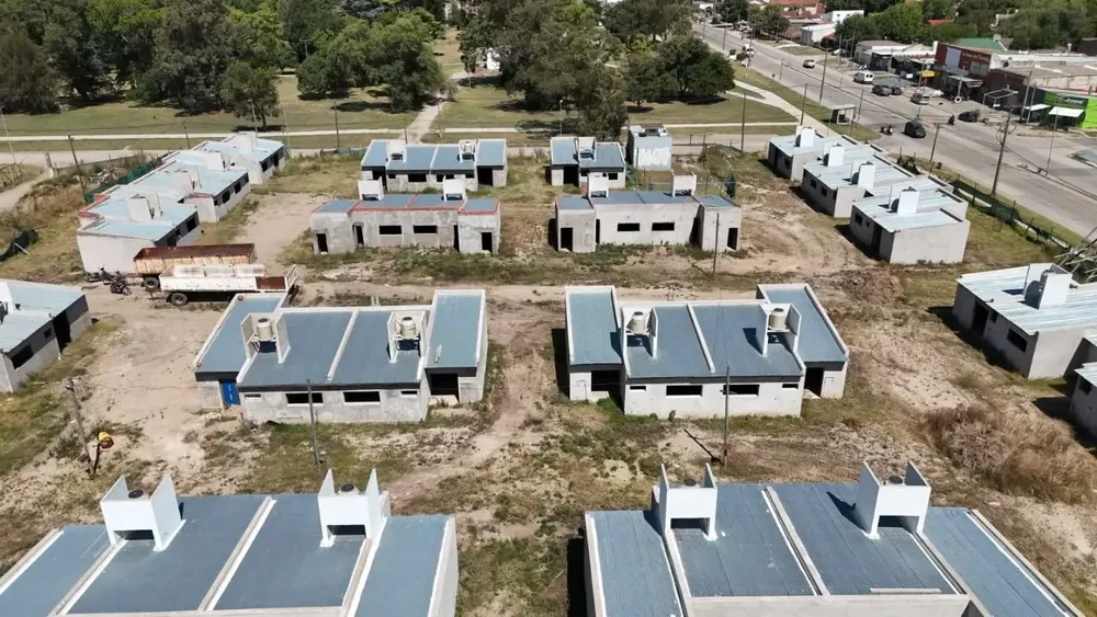 MGA - Firma Convenio Mtra Batakis programa Completar - 21 Enero 2026 b