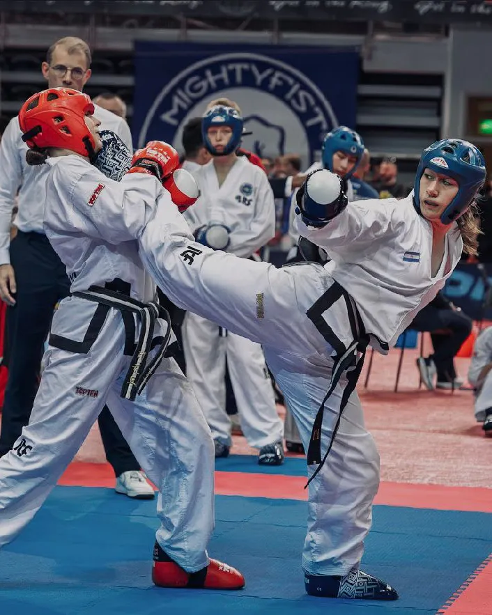 585330288_1322086506611938_5347420551141103612_n