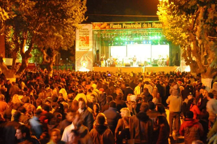 Fiesta-Provincial-de-la-Papa-otamendi-700x465