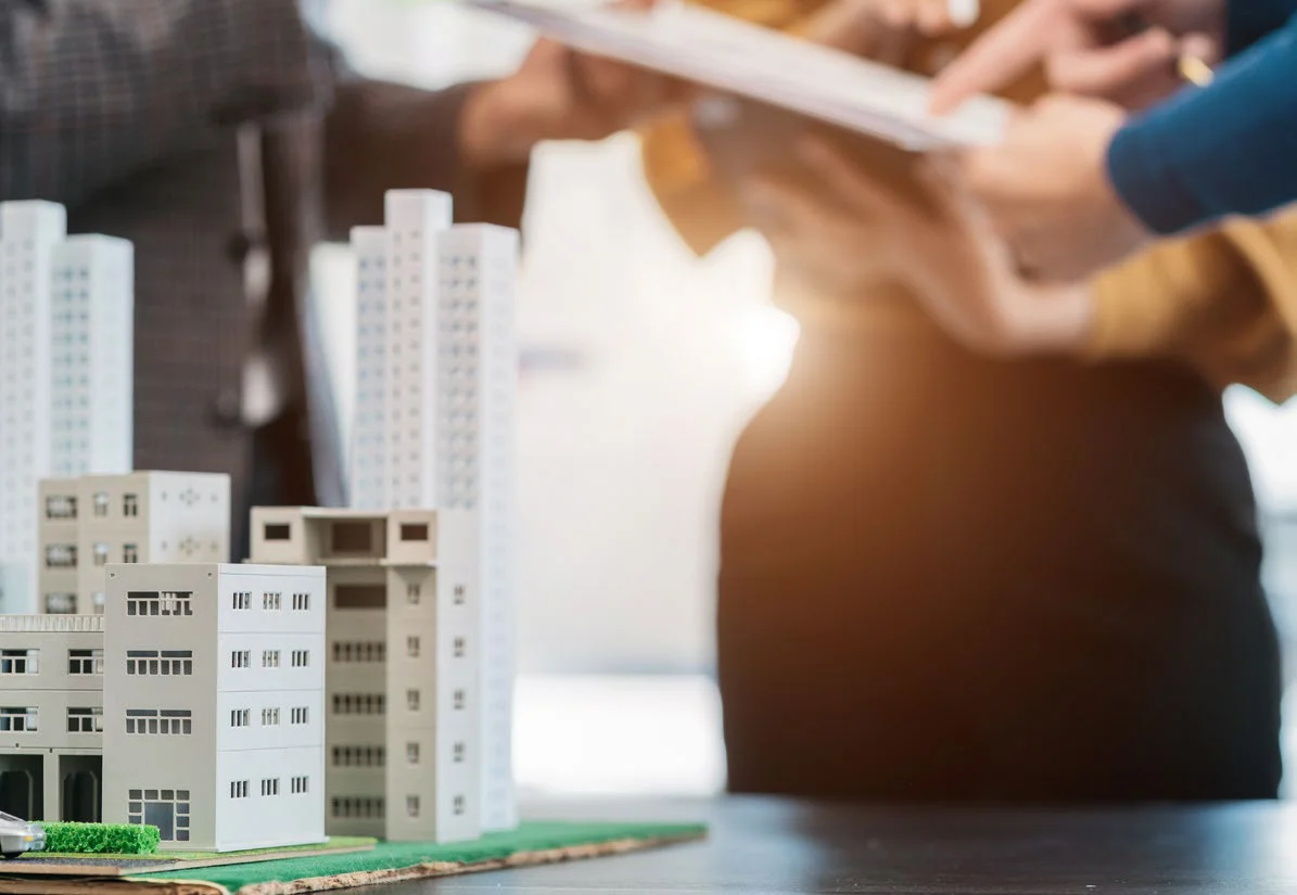 CARD SECTOR INMOBILIARIO
