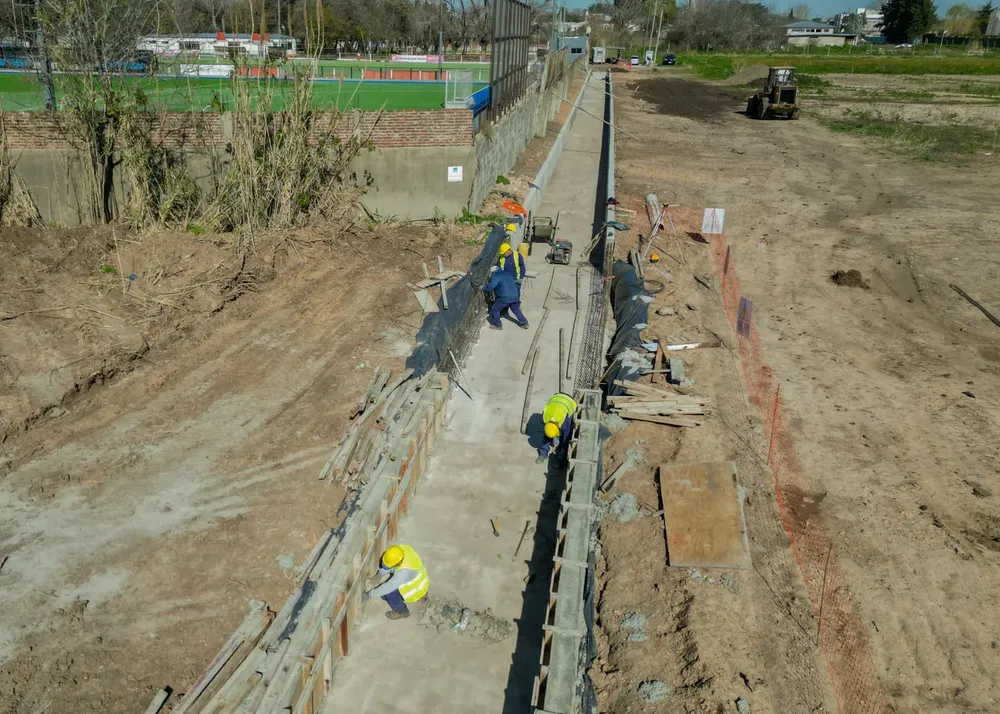 Avanza una obra hidráulica en el Complejo Deportivo Municipal Ducilo 2