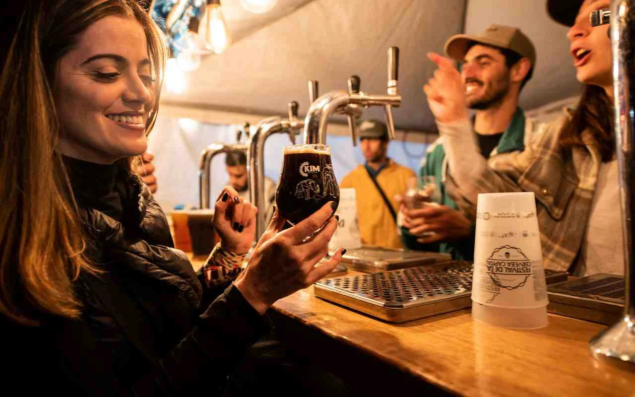 El-Festival-de-la-Cerveza-Capital-reunio-a-miles-de-personas-en-dos-jornadas-04