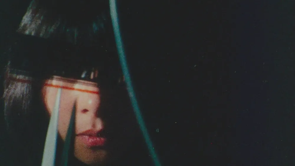 SECOND IMAGE AAG_Press-Still_77a