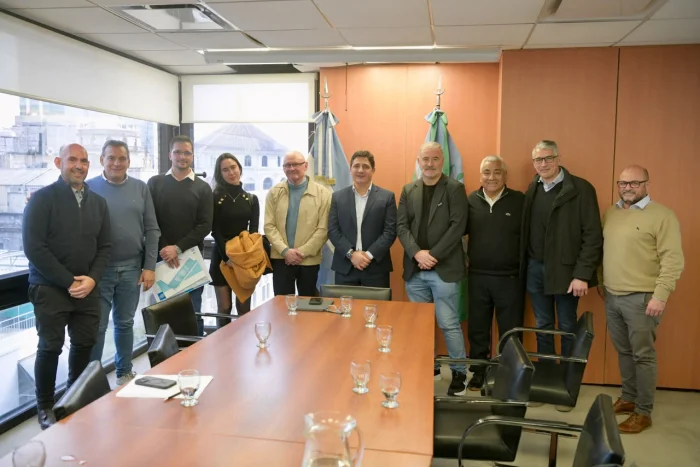 Marinucci garantizó nuevos servicios de transporte para fortalecer la conectividad en la Provincia (1)