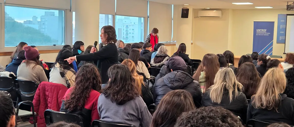 1756495088-whatsapp1-1200x519