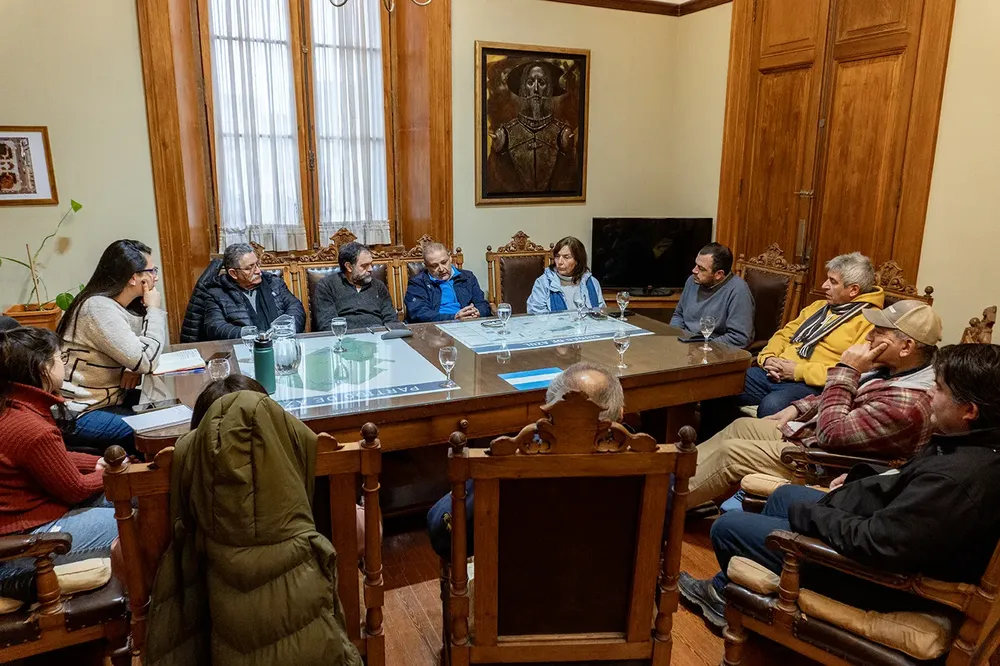 2025-06-23-reunion-expomiel-02foto-Lucas-Tedesco-1