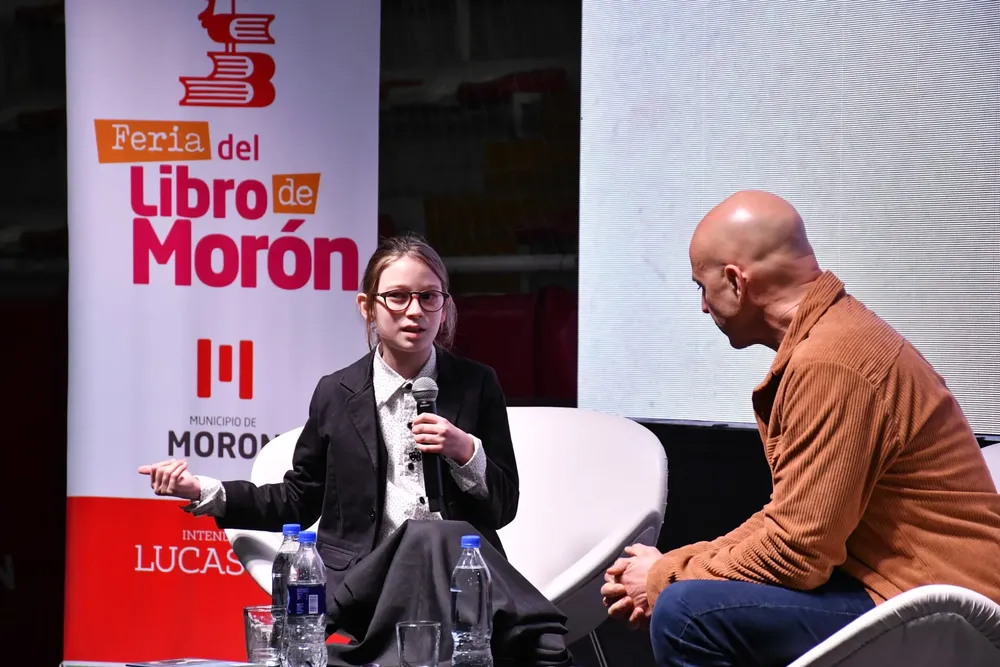 2da-feria-del-libro-34-scaled