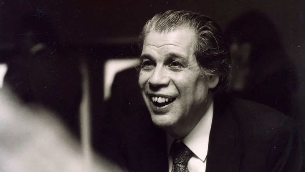 3.8 Enrique  Villegas
