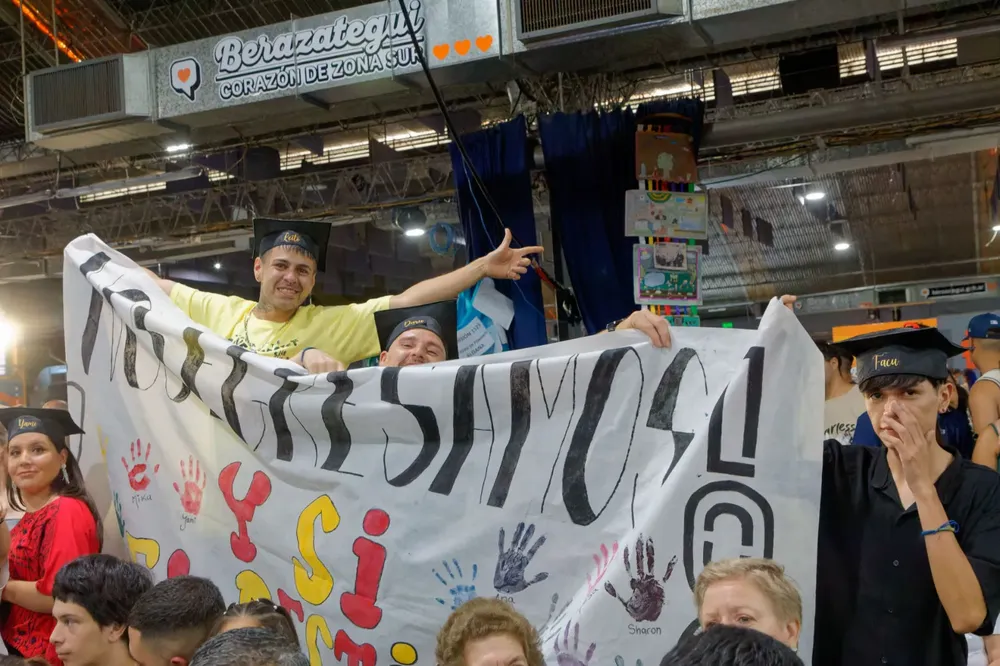 Más de 600 berazateguenses egresaron gracias al Plan Provincial FinEs 2