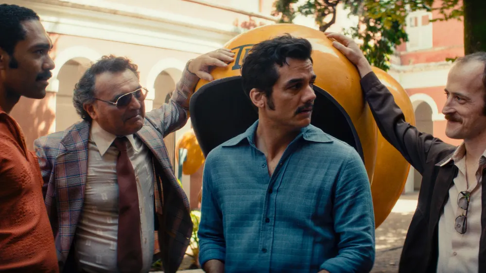 THE SECRET AGENT_Still 3