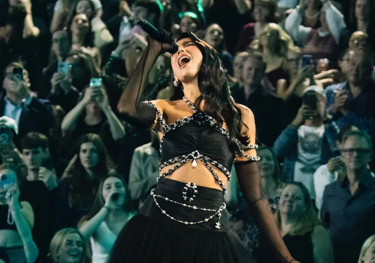 BAJA AN EVENING WITH DUA LIPA 5