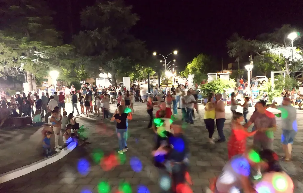 Musica-en-la-Plaza-Rivera-23