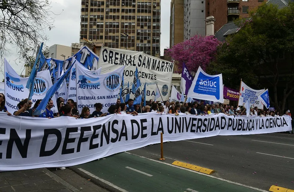 UCU46GGW5RDIPGONAK6QUTDKUA