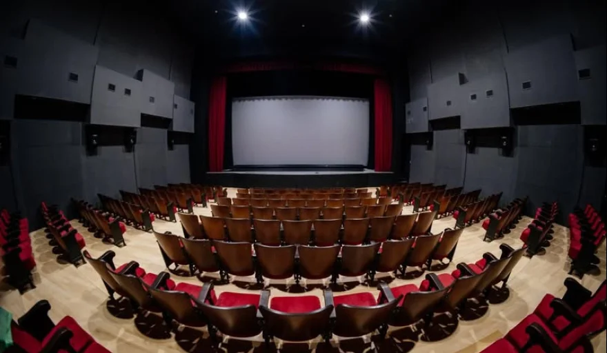 Cine Teatro Roma de Alberti