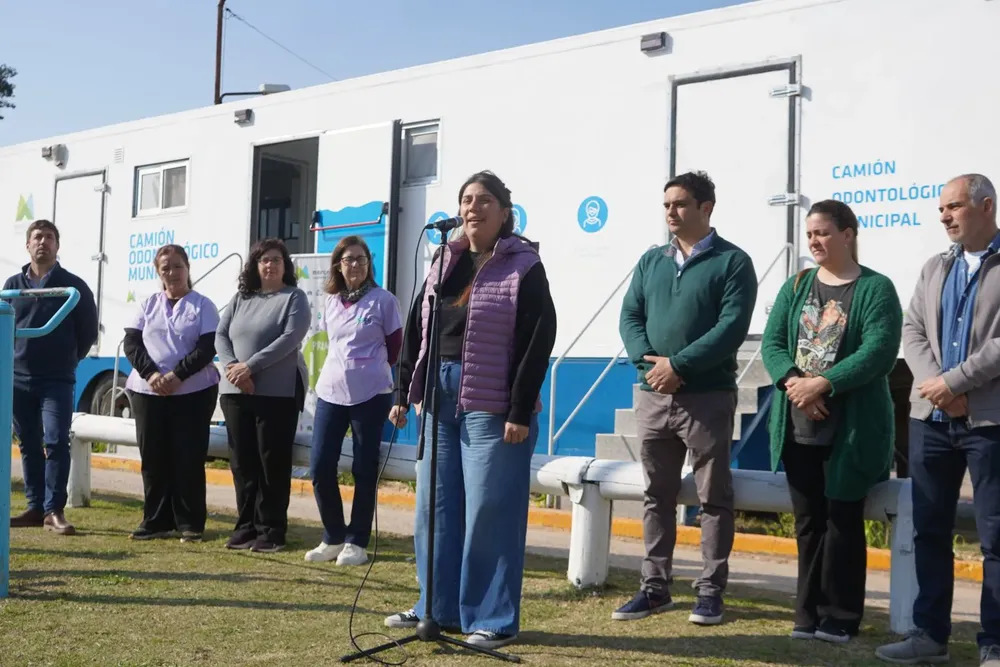 Camion-Odontologico-I-1536x1024