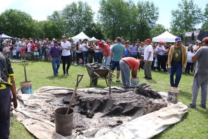 La-fiesta-del-Hornero-700x467