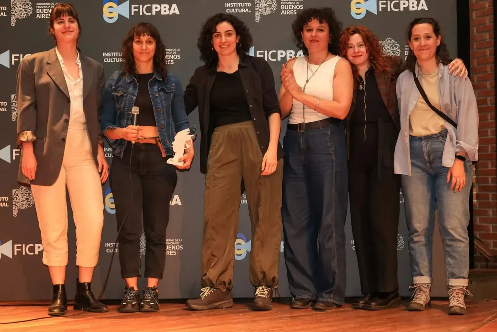 2025-10-09ceremoniaclausuraficpb3