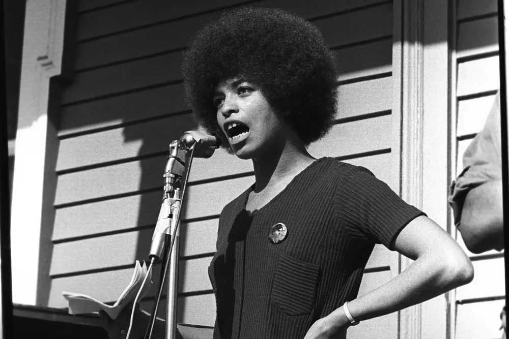 26.1  Angela Davis 3