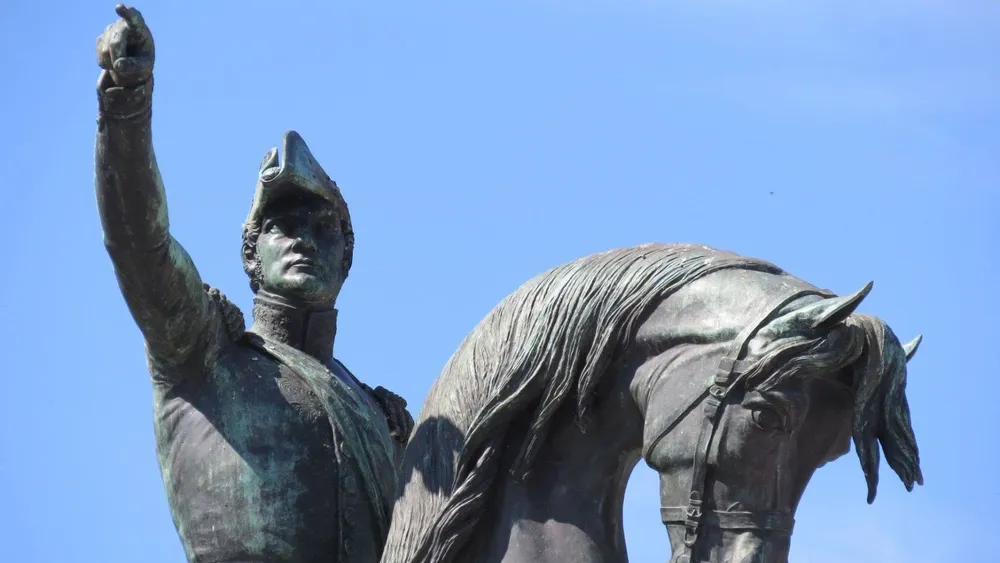 17.8 sanmartin-monumento