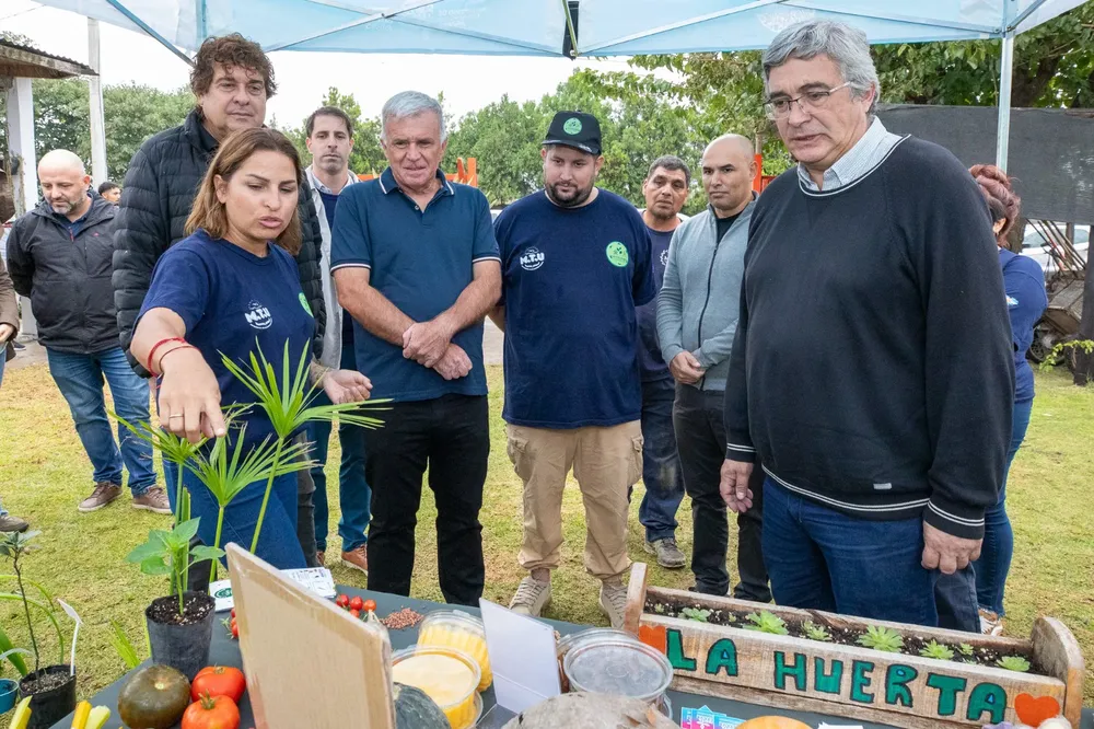 Carlos Balor presentó el Programa Provincial Huertas Urbanas 2026 en Berazategui 3