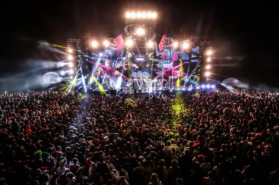 Fiesta-de-disfraces-en-Paraná7