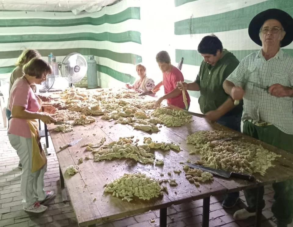 la_fiesta_del_mondongo_y_la_torta_frita_1